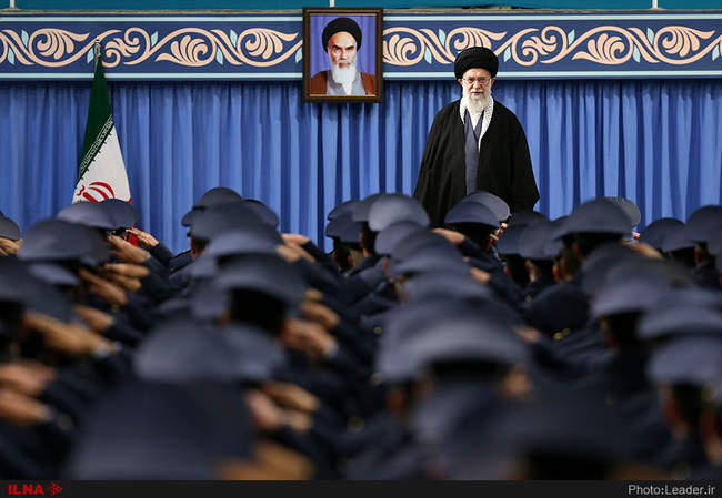 دیدار فرماندهان نیروی هوایی و پدافند هوایی ارتش با رهبر انقلاب