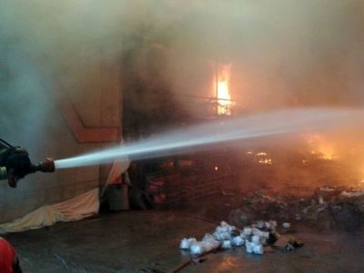 انبار کالای سازمان جمع‌آوری و فروش اموال تملیکی طعمه حریق شد