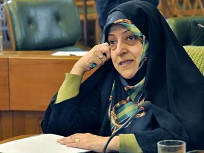 حضور بانوان در ورزشگاه‌ها صحت ندارد