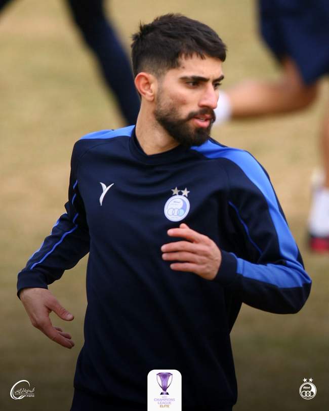 گزارش تصویری: تمرین استقلال با حضور یک مهمان ویژه 