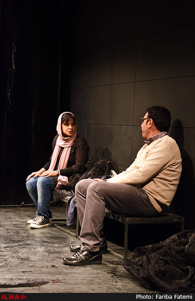 نمایش بهمن در تالار سایه شهر به روی صحنه رفت
