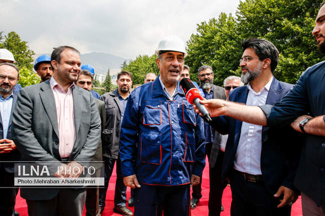 نصب پنل های خورشیدی در سالن اجلاس سران