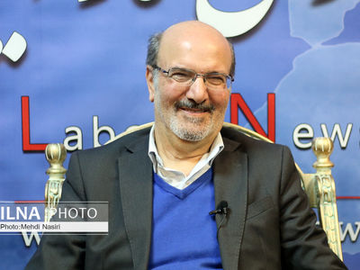 حداقل حقوق نباید کمتر از خط فقر باشد/ حق کارگران را چپاول کردند