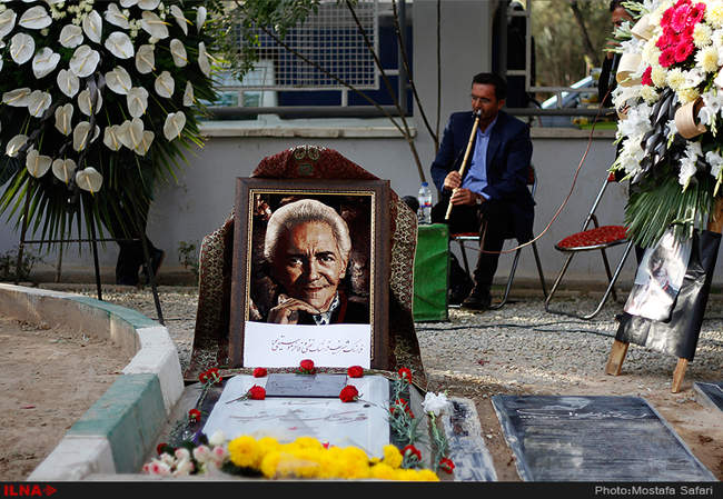 مراسم چهلم فرهنگ شریف در بهشت زهرا