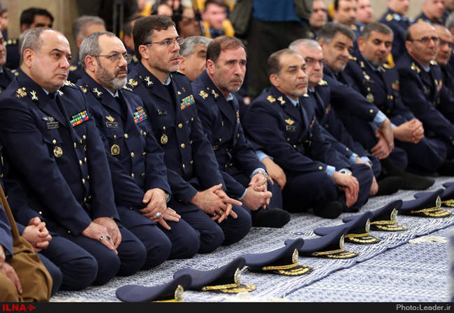 دیدار فرماندهان و کارکنان نیروی هوایی ارتش با رهبر انقلاب اسلامی