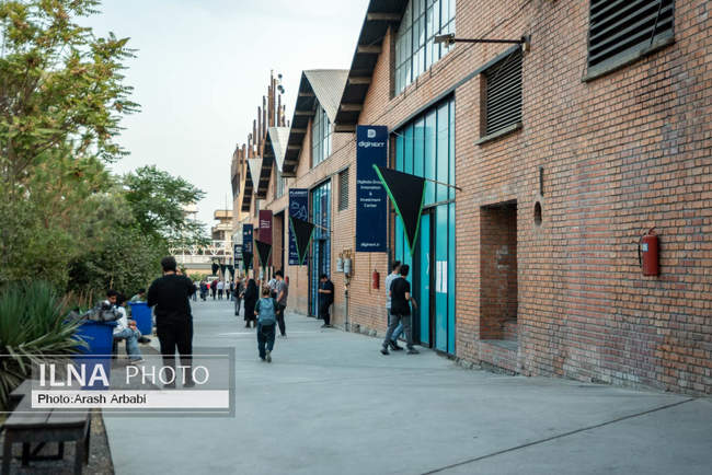 بازدید معاون توسعه کارآفرینی و اشتغال وزارت کار از کارخانه نوآوران آ