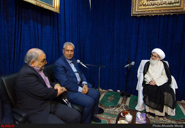 دیدار وزیر تعاون کار و رفاه اجتماعی با مراجع وعلماء شهر قم