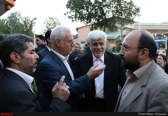 میهمانی افطار محمدرضا عارف 