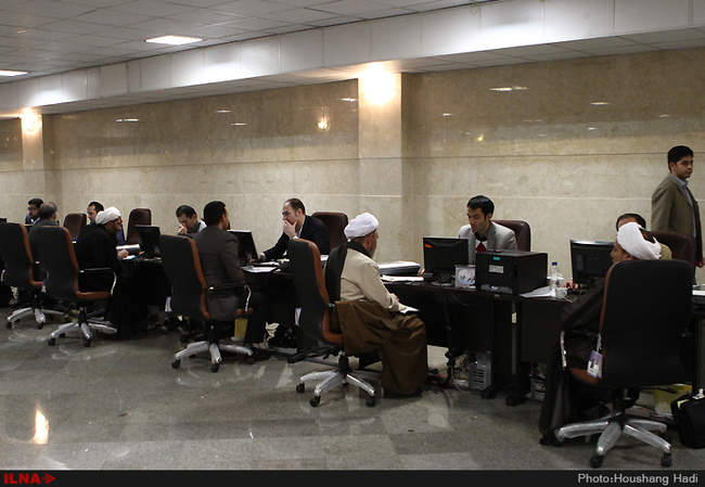 چهارمین روز ثبت‌نام داوطلبان مجالس خبرگان و شورای اسلامی - وزارت کشو