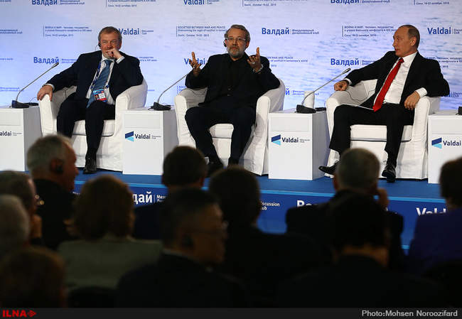 نشست سالانه جوامع درگیر جنگ و صلح در روسیه