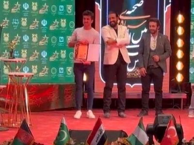 کسب عنوان بهترین استند آپ کمدی کشور توسط هنرمند آذربایجان غربی