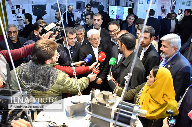 بازدید معاون اول رییس جمهور از نمایشگاه ایران ساخت 
