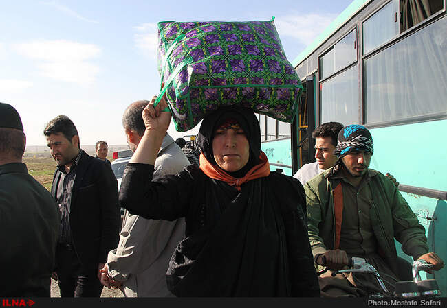 راهپیمایی زائران اربعین حسینی از خط مرزی مهران به سمت کربلا/3
