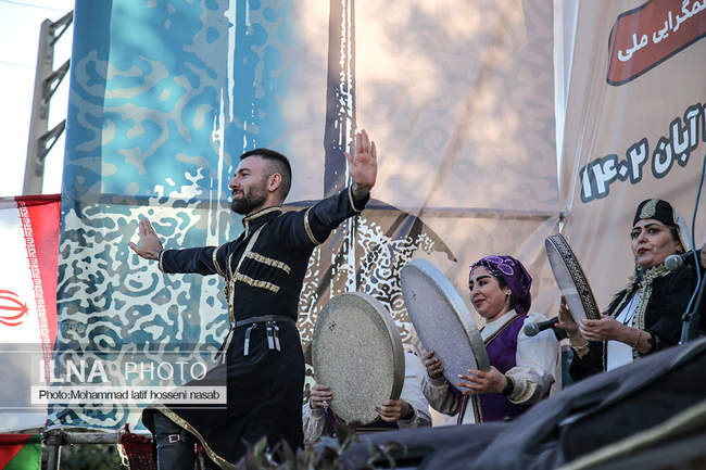 دومین جشنواره موسیقی خیابانی اقوام ایرانی در کامیاران