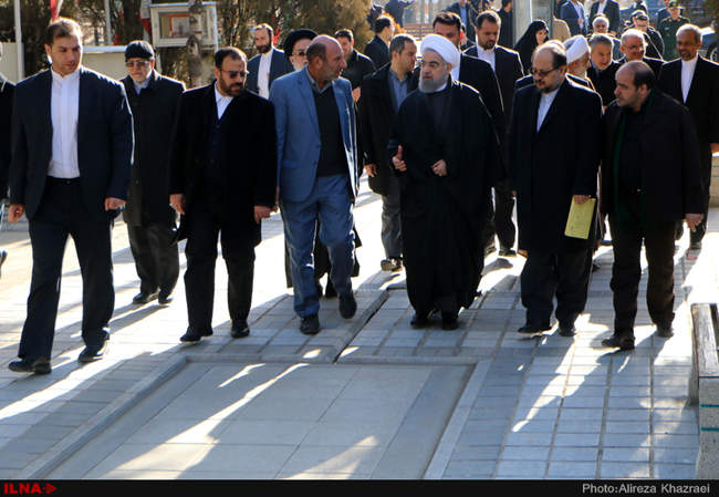 تجدید میثاق رییس‌جمهور و هیات دولت با آرمان‌های بنیانگذار انقلاب 