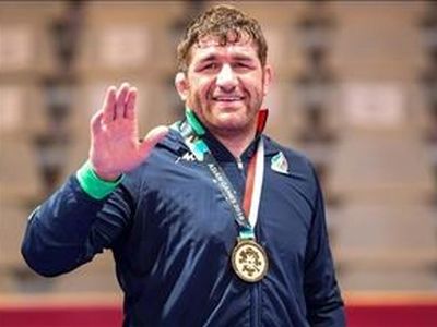 مدال برنز آسیا بر گردن پرویز هادی