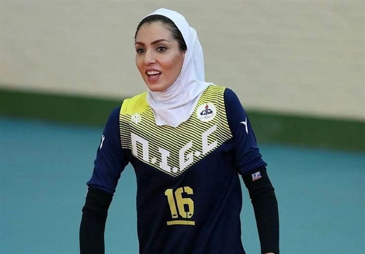 رونمایی از فرنوش شیخی در تیم شارلوا بلژیک (عکس)