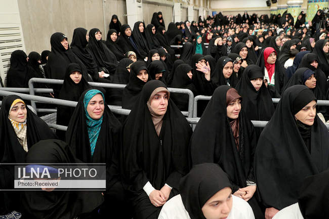 دیدار هزاران نفر از معلمان سراسر کشور با رهبر انقلاب