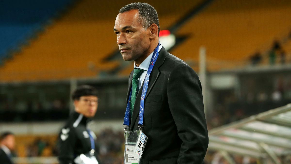 توافق مربی سابق رئال مادرید با الهلال عربستان