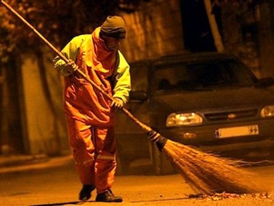 صدای پاکبانان شهرداری ایذه شنیده نمی شود/ از ترس اخراج و بیکاری جرات اعتراض نداریم