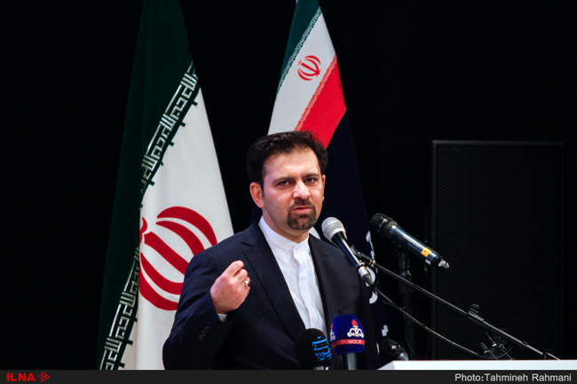 امضای قرارداد طرح توسعه حمل‌ و نقل ریلی درون شهری 