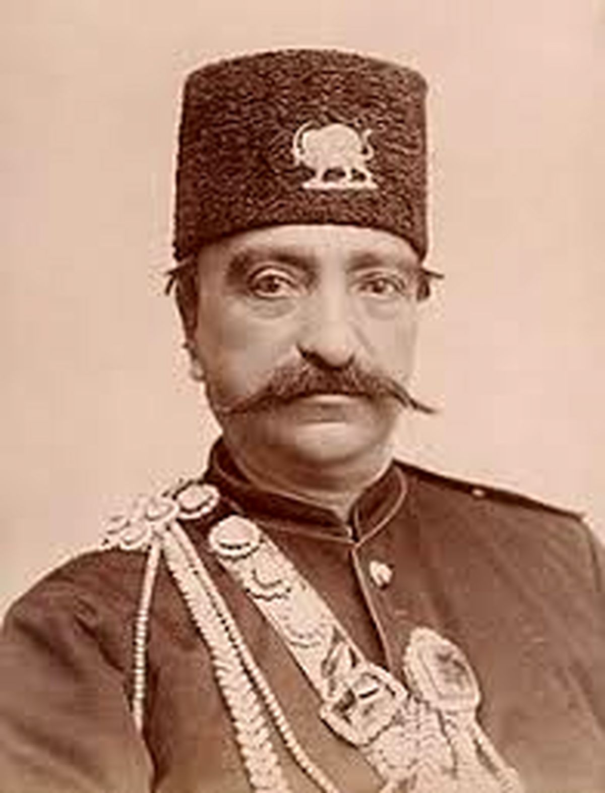 عیدی دادن ناصرالدین شاه سوژه شد 