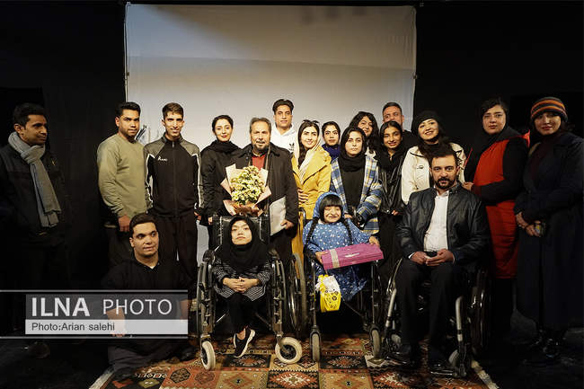 نمایش «اگر ستاره بودم»