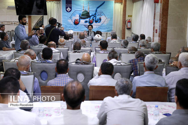 مراسم دعای کمیل زائران ایرانی در مدینه منوره