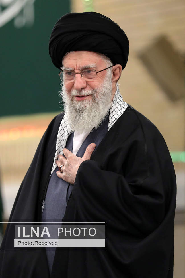 دیدار مسئولان نظام و سفرای کشورهای اسلامی با رهبر انقلاب