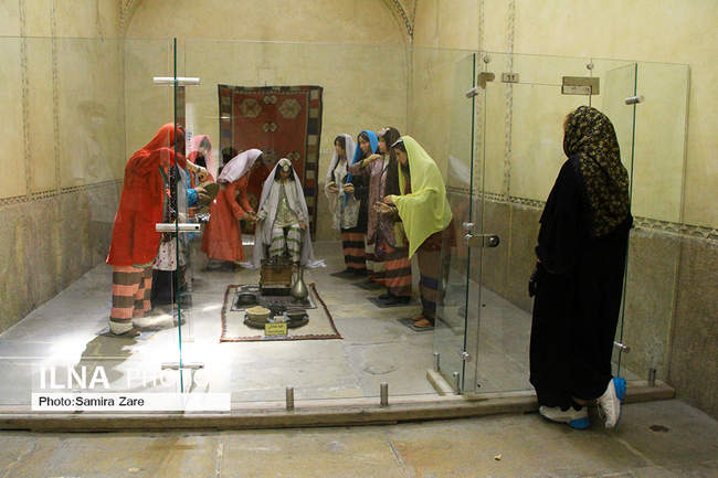 بازدید مسافران نوروزی ازمجموعه زندیه شیراز