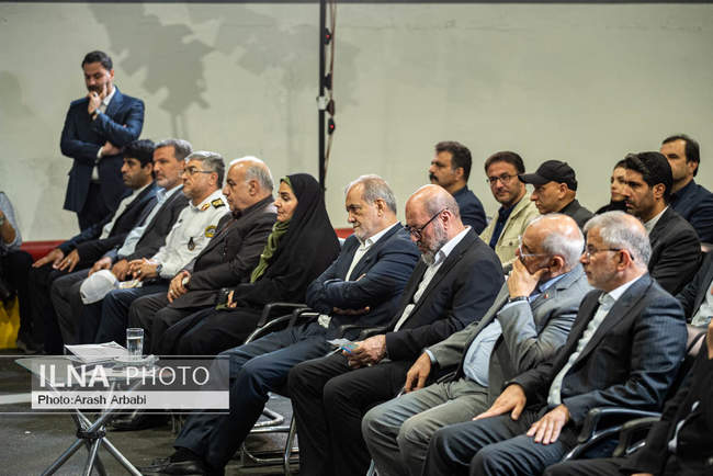 آیین بهره‌برداری از باند شرقی منطقه دو آزادراه تهران - شمال