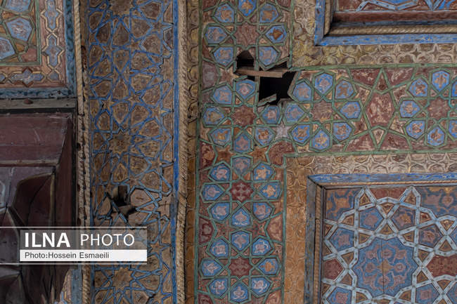 بازدید خبرنگاران از آثار بمباران هوایی در حریم تاریخی اصفهان