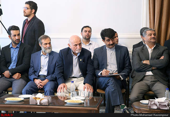 دیدار اعضای تیم ملی و مسئولین فدراسیون وزنه‌برداری با آیت الله هاشم