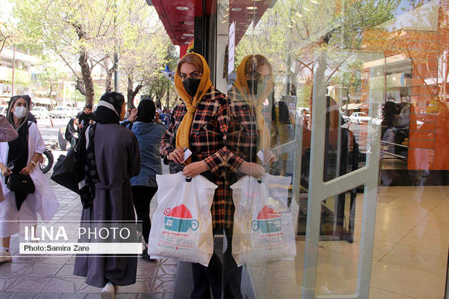 جنب و جوش مردم در واپسین ساعات قرن