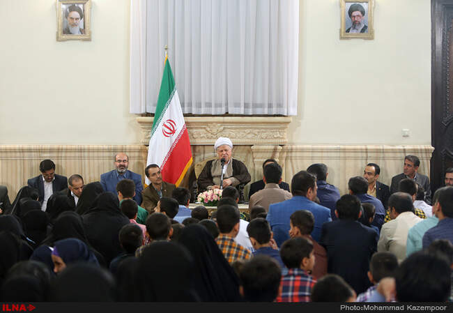 دیدار کودکان تحت پوشش سازمان بهزیستی کشور با آیت الله هاشمی رفسنجانی