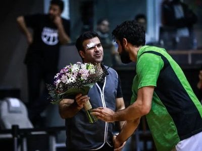 ویدیو: دلجویی کاظمی از تصویربردار آسیب دیده بازی فینال بسکتبال