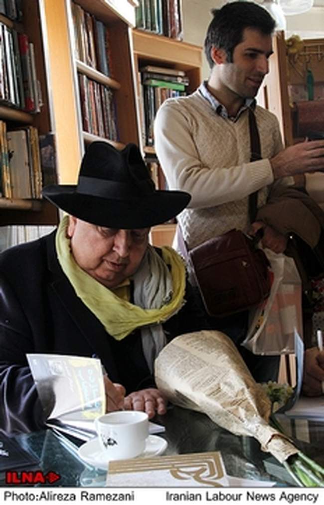 حضور اهالی فرهنگ و کتاب در کتابفروشی‌ها