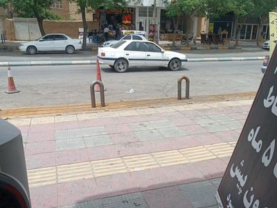 شهرداری، سد راه کسب و کار/ راه ورود به مغازه یک کارگر اخراجی را بسته‌اند و دلیلش را نمی‌گویند!