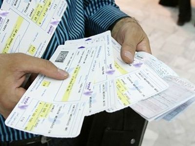 ایرلاین های خارجی به دلیل کاهش قدرت خرید مردم بازار ایران را ترک کردند/ قیمت تمام شده بلیت پرواز تهران- کیش به 900 هزار تومان رسید/ مشتریان ایرلاین های خارجی جذب بازار هوایی دبی می شوند 