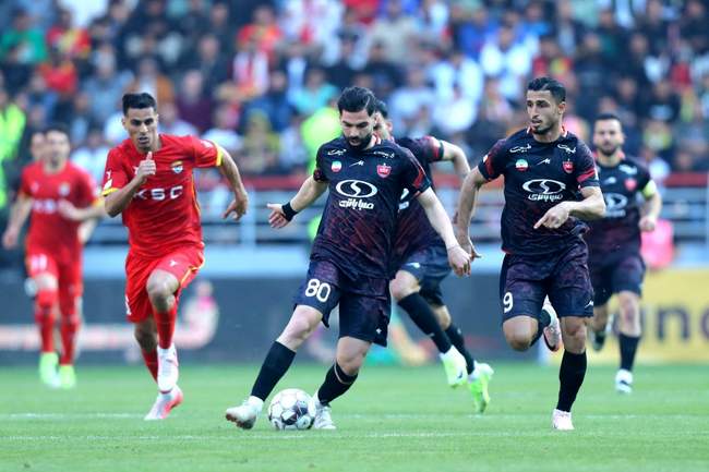 گزارش تصویری: تساوی پرسپولیس و فولاد در هفته هجدهم 