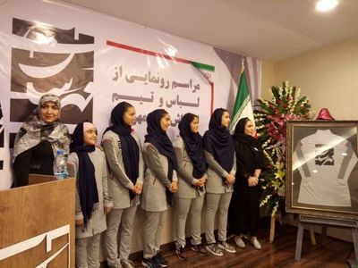 رونمایی از بازیکنان و لباس تیم اسکواش بانوان مهرسان