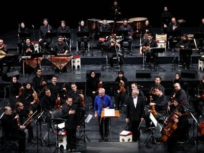 وحید تاج و سعید فرج‌پوری ارکستر ملی ایران را همراهی کردند