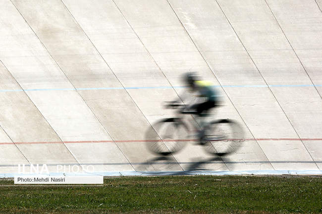 مسابقات لیگ برتر دوچرخه‌سواری پیست سرعت بانوان