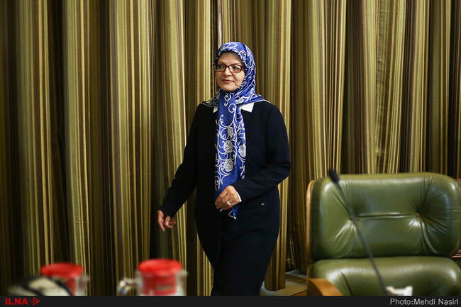  ناهید خداکرمی