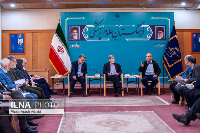 دیدار جمعی از اعضای جامعه پزشکان با رئیس جمهور