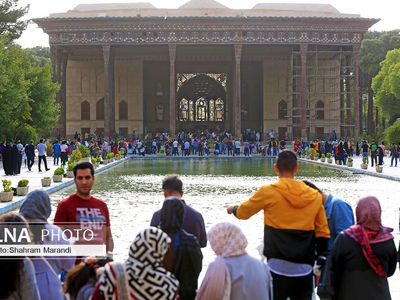 بازدید نزدیک به 5 میلیون گردشگر از بناهای تاریخی اصفهان/ حال خوب نقش جهان، عالی قاپو و چهل‌ستون پس از دو سال رخوت 