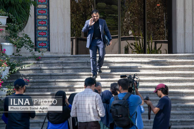 حاشیه جلسه هیئت دولت - ۲۲ شهریور