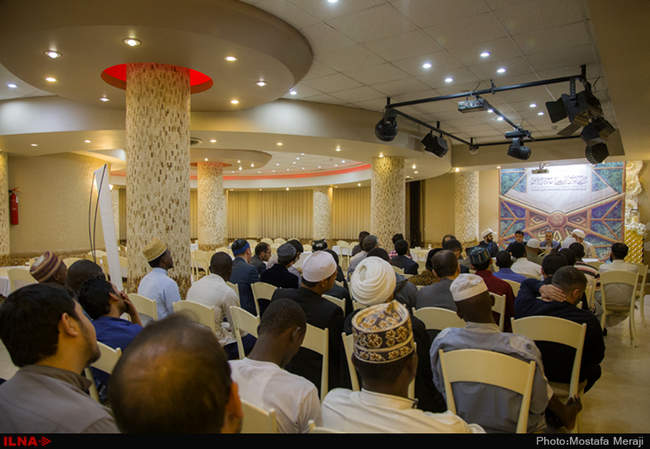 جلسه توجیهی و تعیین قرعه متسابقین اولین دوره مسابقات بین المللی قرآن