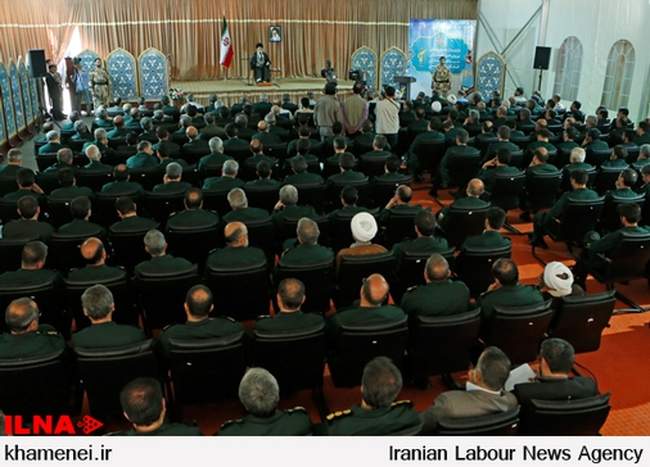 بازدید رهبر انقلاب از نمایشگاه دستاوردهای نیروی هوافضای سپاه پاسدار