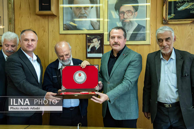 بازدید رییس کنفدراسیون اتحادیه کارکنان بخش عمومی ترکیه از اتحادیه ا